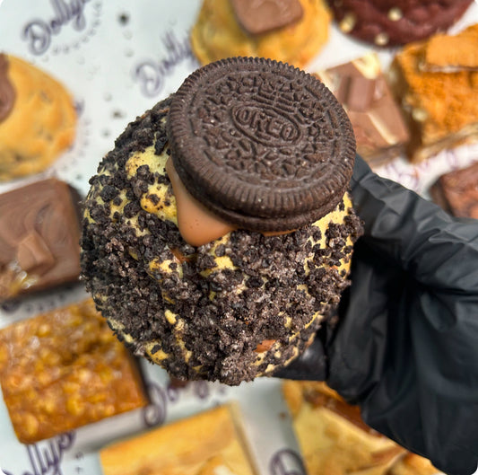 Cookies & Creme Stuffed Cookie